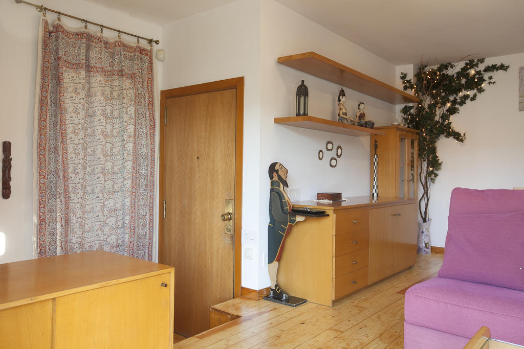 Atic Gaudi-Gracia Apartment Barcelona Room photo